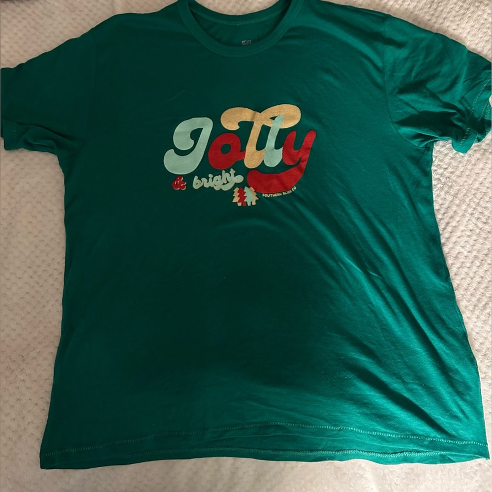 NWOT Southern Bliss HOLLY JOLLY T